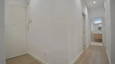 Piso en alquiler en Calle de Málaga - Imagen 4