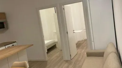 Piso en alquiler en Ronda de Sant Antoni, cerca de Carrer dels Tallers - Imagen 2