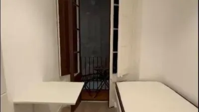 Piso en alquiler en Ronda de Sant Antoni, cerca de Carrer dels Tallers - Imagen 7