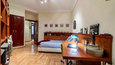 Piso en alquiler en Calle de Marina Escobar, 2, Centro (Valladolid Capital) de 1.700 €<span>/mes</span>