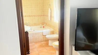 Chalet in Los Gallos photo 13