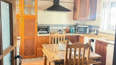 Chalet in Los Gallos photo 9
