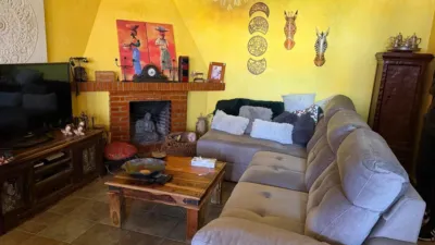 Chalet en La Dehesilla photo 10