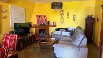 Chalet en La Dehesilla photo 11