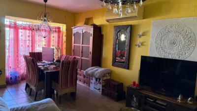 Chalet en La Dehesilla photo 8