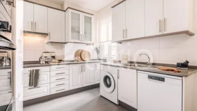 Piso en alquiler en Calle de Luchana - Imagen 3