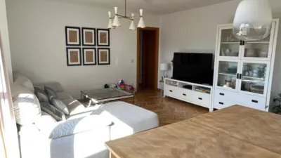 Piso en alquiler en Avenida del Santuario de Valverde, cerca de Calle de la Colegiata de Cervatos - Imagen 6