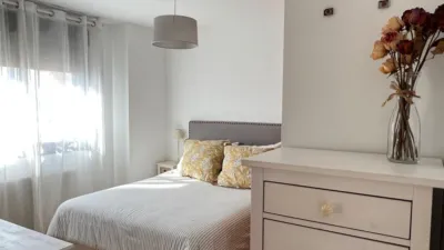 Piso en alquiler en Avenida del Santuario de Valverde, cerca de Calle de la Colegiata de Cervatos - Imagen 8