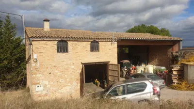 Rustic Finca on Avinguda de Vilafranca del Penedès photo 3