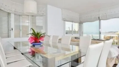Apartment on Joan Salvador Papasseit Street photo 22
