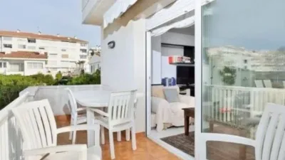 Apartment on Joan Salvador Papasseit Street photo 23