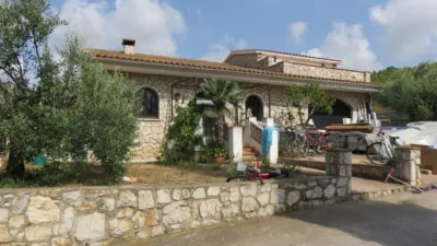 Rustic Finca on Calle Cal Luna photo 4