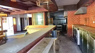 Local comercial en venta en Avenida de Santa Cristina - Vista 5