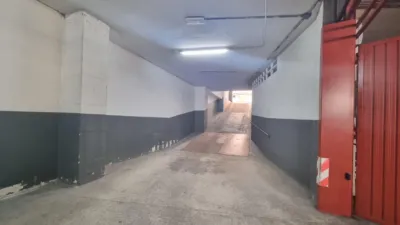 Local comercial en venta en Avenida de los Mallos, cerca de Calle de Pedroso - Vista 2