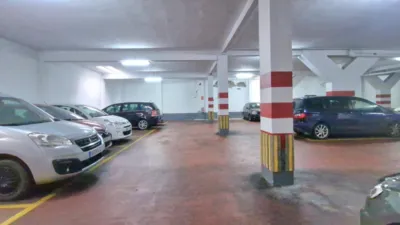 Garaje en alquiler en Calle Socorro - Más