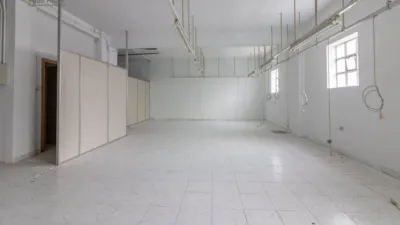 Local comercial en venta en Avenida de la Concordia, cerca de Calle Rafael Barez - Más