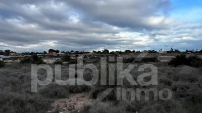 Terreno en venta en Calle 122 - Més