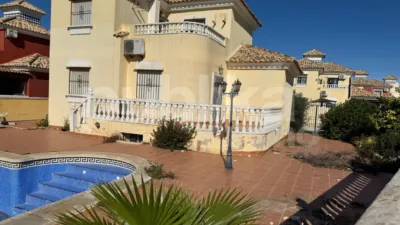 House on Calle Chipre photo 4