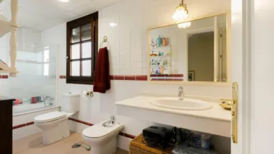 Semi-detached house in Cuesta del Chapiz photo 11