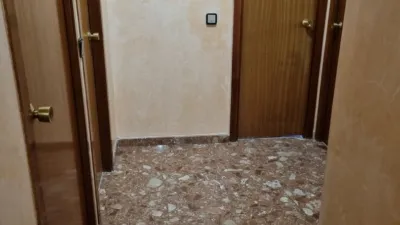 Piso en alquiler en Calle del Alberche, El Plantinar-El Juncal-Avenida de la Paz (Distrito Sur. Sevilla Capital) de 1.400 €<span>/mes</span>