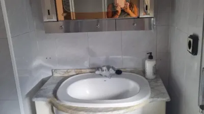 Piso en alquiler en Calle del Alberche, El Plantinar-El Juncal-Avenida de la Paz (Distrito Sur. Sevilla Capital) de 1.400 €<span>/mes</span>