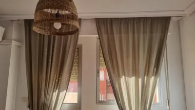 Piso en alquiler en Calle del Alberche, El Plantinar-El Juncal-Avenida de la Paz (Distrito Sur. Sevilla Capital) de 1.400 €<span>/mes</span>