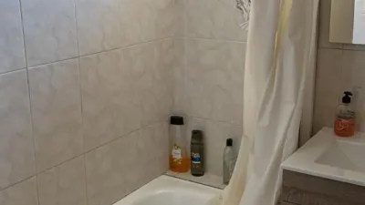 Habitación en alquiler en Puerta Carmona-Puerta Osario-Amador de los Ríos, Nervión (Distrito Nervión. Sevilla Capital) de 350 €<span>/mes</span>