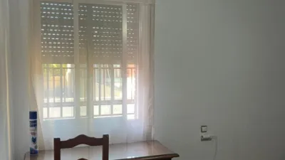 Habitación en alquiler en Puerta Carmona-Puerta Osario-Amador de los Ríos, Nervión (Distrito Nervión. Sevilla Capital) de 350 €<span>/mes</span>