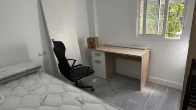 Habitación en alquiler en El Juncal, El Plantinar-El Juncal-Avenida de la Paz (Distrito Sur. Sevilla Capital) de 325 €<span>/mes</span>