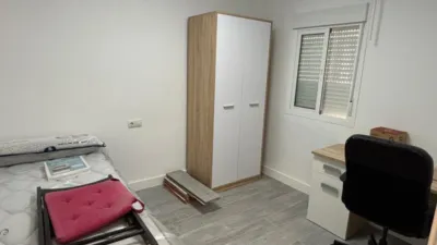 Habitación en alquiler en El Juncal, El Plantinar-El Juncal-Avenida de la Paz (Distrito Sur. Sevilla Capital) de 325 €<span>/mes</span>