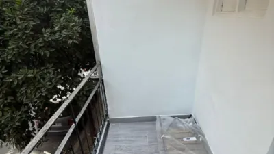 Habitación en alquiler en El Juncal, El Plantinar-El Juncal-Avenida de la Paz (Distrito Sur. Sevilla Capital) de 325 €<span>/mes</span>