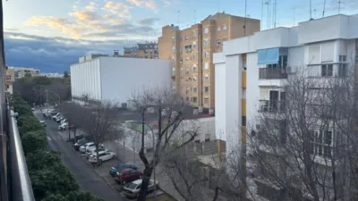 Piso en alquiler en Nervión, Ciudad Jardín (Distrito Nervión. Sevilla Capital) de 1.200 €<span>/mes</span>