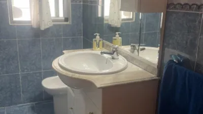 Habitación en alquiler en Calle Galicia, cerca de Calle Huesca, El Cerro (Distrito Cerro Amate. Sevilla Capital) de 330 €<span>/mes</span>