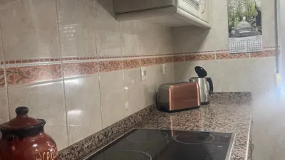 Habitación en alquiler en Calle Galicia, cerca de Calle Huesca, El Cerro (Distrito Cerro Amate. Sevilla Capital) de 330 €<span>/mes</span>