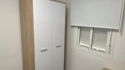 Piso en alquiler en Calle del Alberche, El Plantinar-El Juncal-Avenida de la Paz (Distrito Sur. Sevilla Capital) de 1.600 €<span>/mes</span>