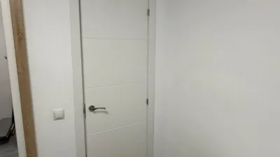 Piso en alquiler en Calle del Alberche, El Plantinar-El Juncal-Avenida de la Paz (Distrito Sur. Sevilla Capital) de 1.600 €<span>/mes</span>