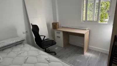 Piso en alquiler en Calle del Alberche, El Plantinar-El Juncal-Avenida de la Paz (Distrito Sur. Sevilla Capital) de 1.600 €<span>/mes</span>