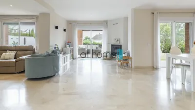 Chalet en venta en Ronda El Puig de Sta. Maria, Los Monasterios-Alfinach (Puçol) de 1.100.000 €