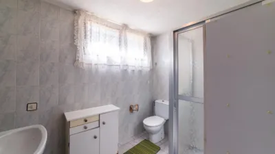 Chalet en venta en Castilla y Leon, Morales del Vino de 250.000 €