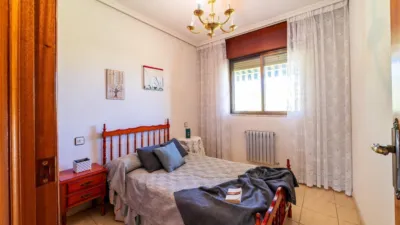 Chalet en venta en Castilla y Leon, Morales del Vino de 250.000 €