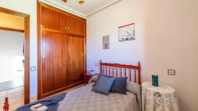 Chalet en venta en Castilla y Leon, Morales del Vino de 250.000 €