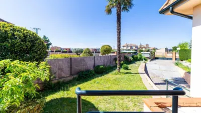 Chalet en venta en Castilla y Leon, Morales del Vino de 250.000 €