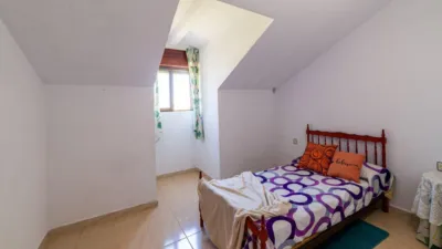Chalet en venta en Castilla y Leon, Morales del Vino de 250.000 €