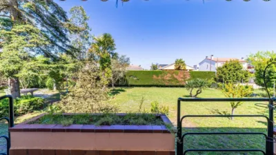 Chalet en venta en Castilla y Leon, Morales del Vino de 250.000 €
