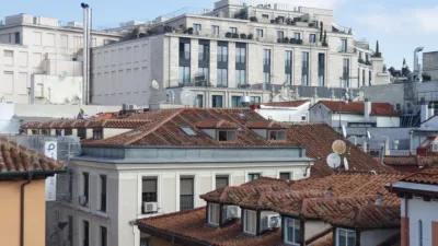 Ático en alquiler en Avenida de la Victoria - Imagen 23