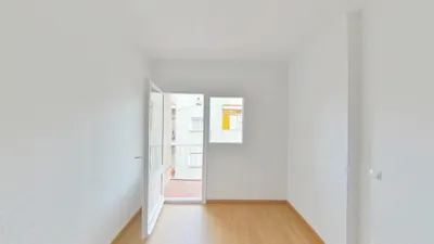 Flat in Centre-Can Mariner photo 9