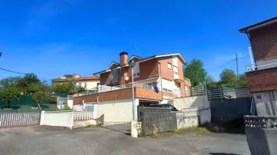 Semi-detached house in Revilla photo 2