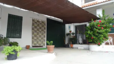 Chalet en venta en Castilleja del Campo, Castilleja del Campo de 265.000 €