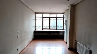 Apartment on Hermanos Menéndez Pidal Street photo 8