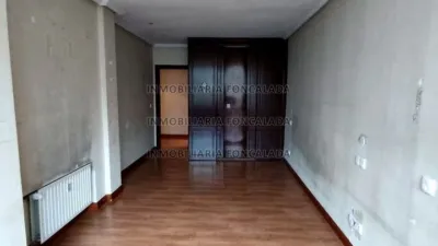 Apartment on Hermanos Menéndez Pidal Street photo 9